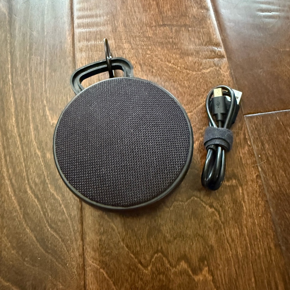 SPBT1 Sentry Portable Bluetooth Speaker